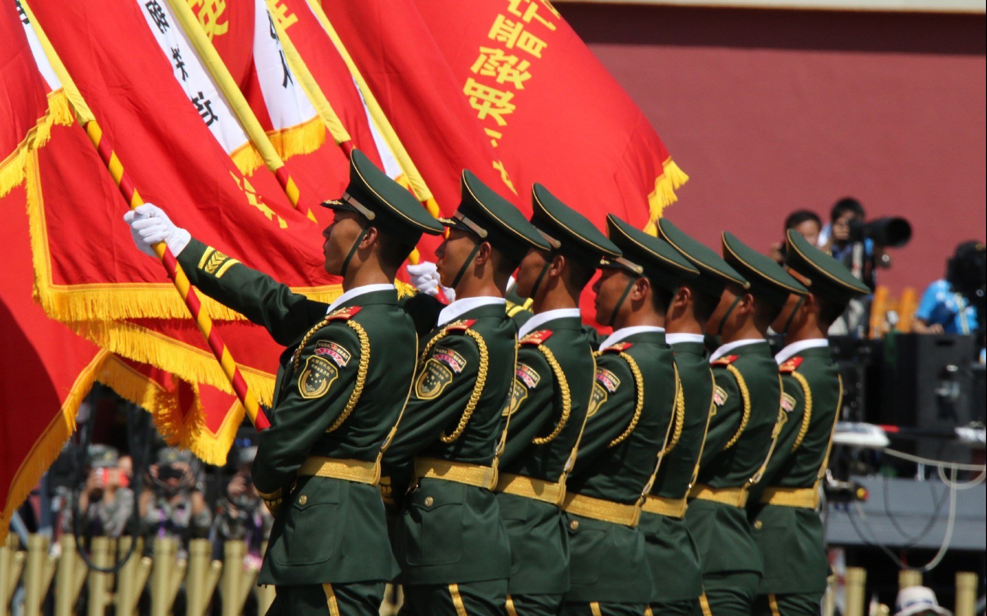 开云体育开云-76人在恩比德的带领下，连续赢得几场“30+”，巩固东部前列！，76人恩比德复出